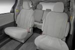 Toyota Sienna LE 2010 года